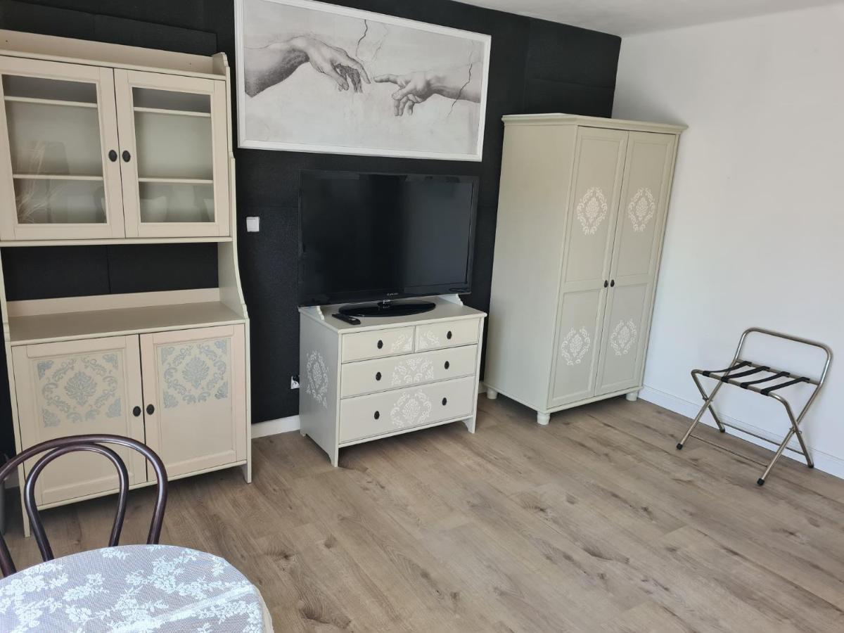 Airport Rooms براغ المظهر الخارجي الصورة